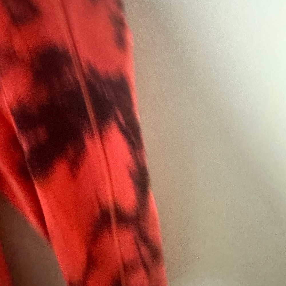 Lululemon Tie-Dye Leggings Red and Black XXS - Picture 3 of 5